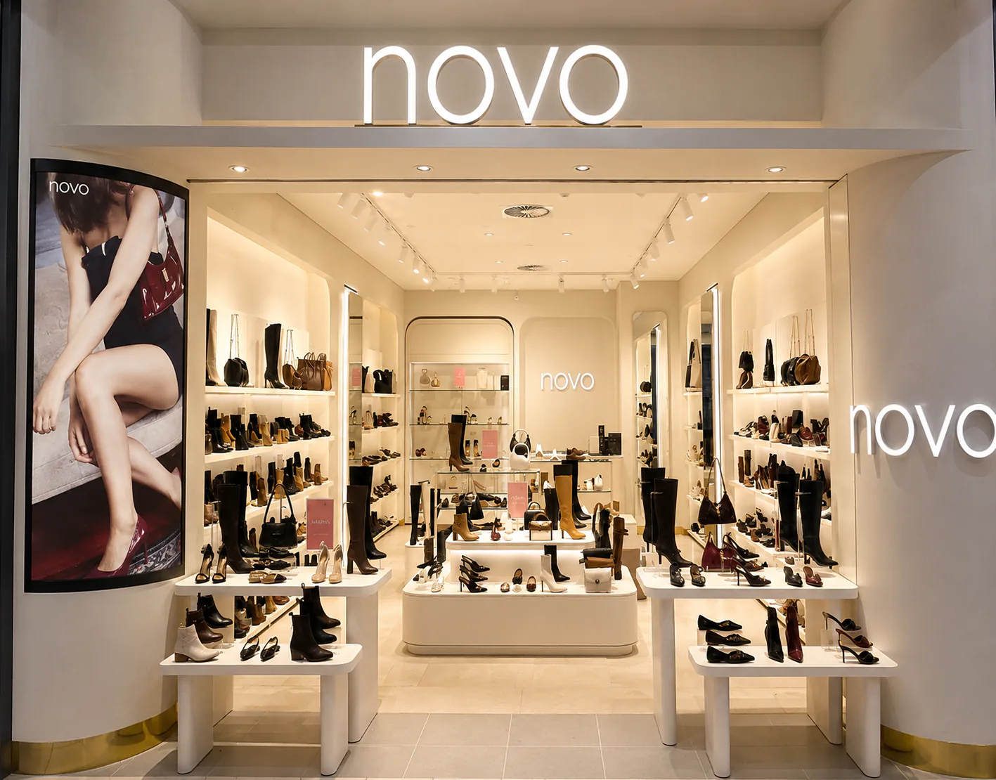 Novo retail fitout with Lumina curved screens and transparent digital posters